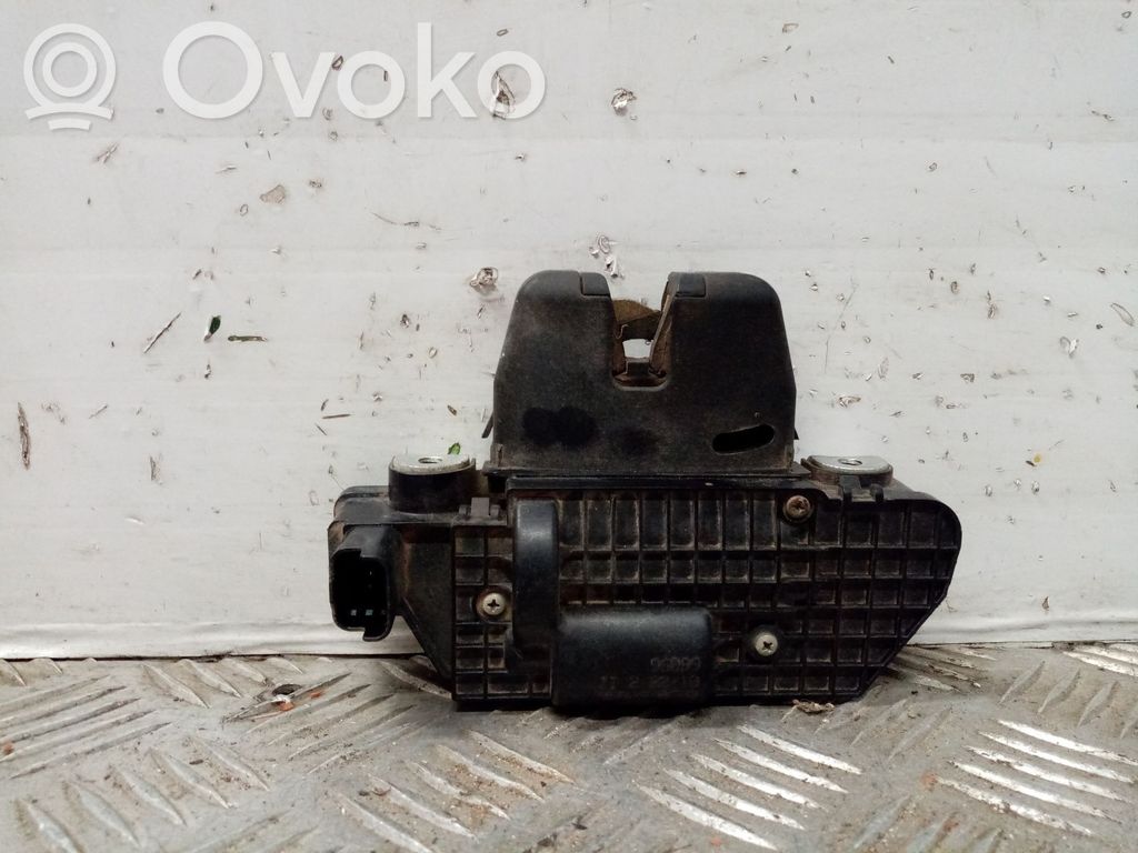 Citroen C3 Zamek klapy tylnej bagażnika 