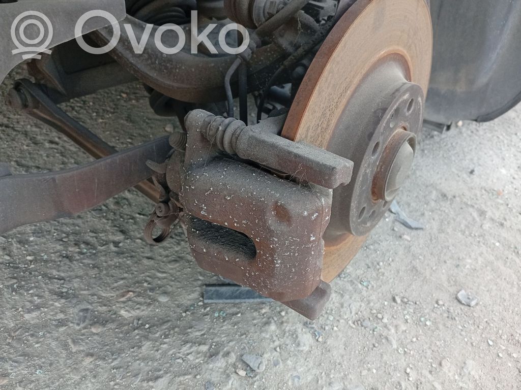 Peugeot 407 Скоба заднего суппорта 