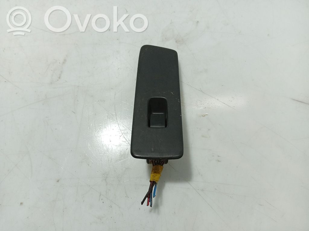 Subaru Forester SF Electric window control switch 