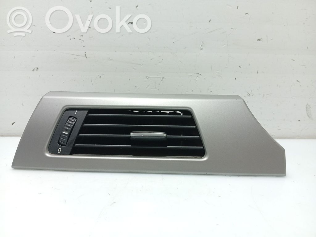 BMW 3 E46 Grotelės priekinės 