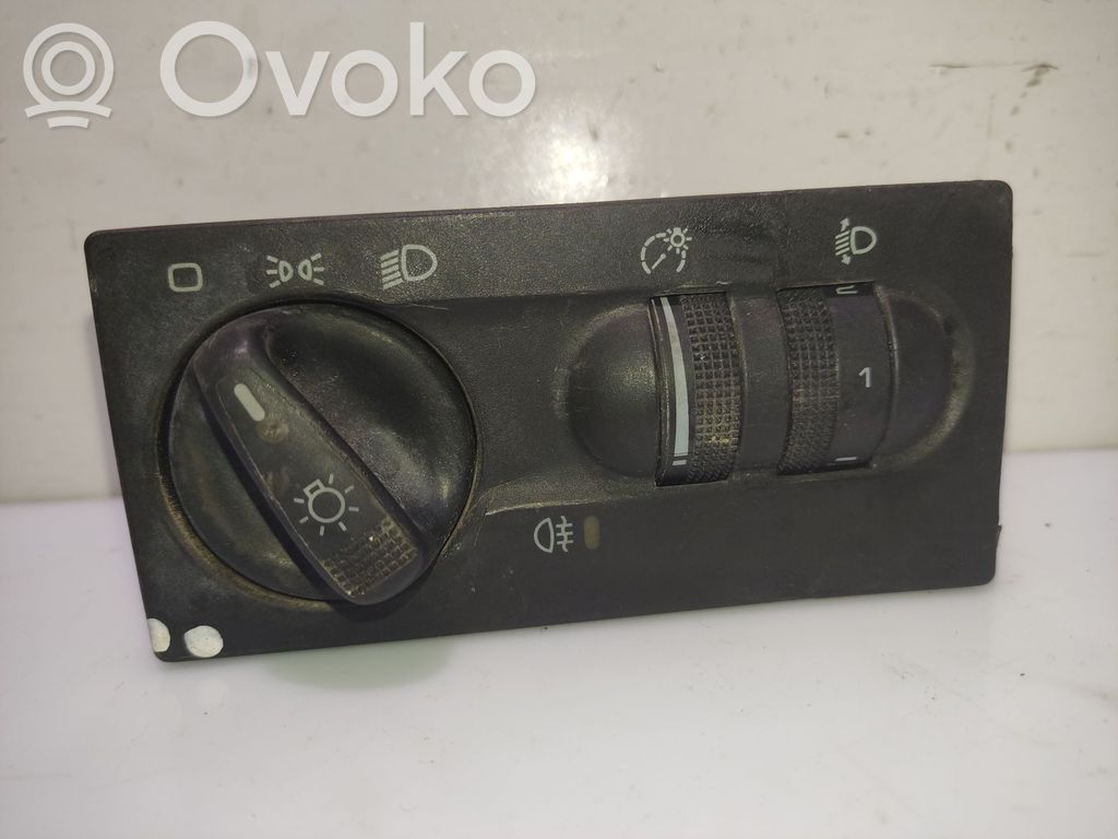 Volkswagen Golf SportWagen Panel lighting control switch 