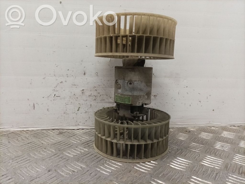 BMW 5 E34 Mazā radiatora ventilators 
