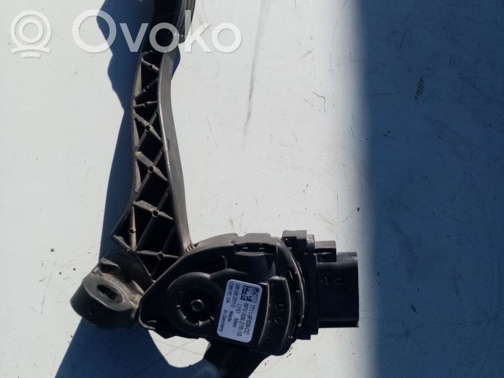 Pedał gazu / przyspieszenia   2139885,7T119G836CC,6PV00927610