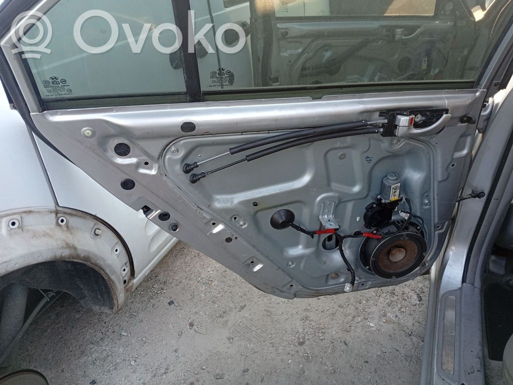 Hyundai Sonata Macara geam spate fără motor