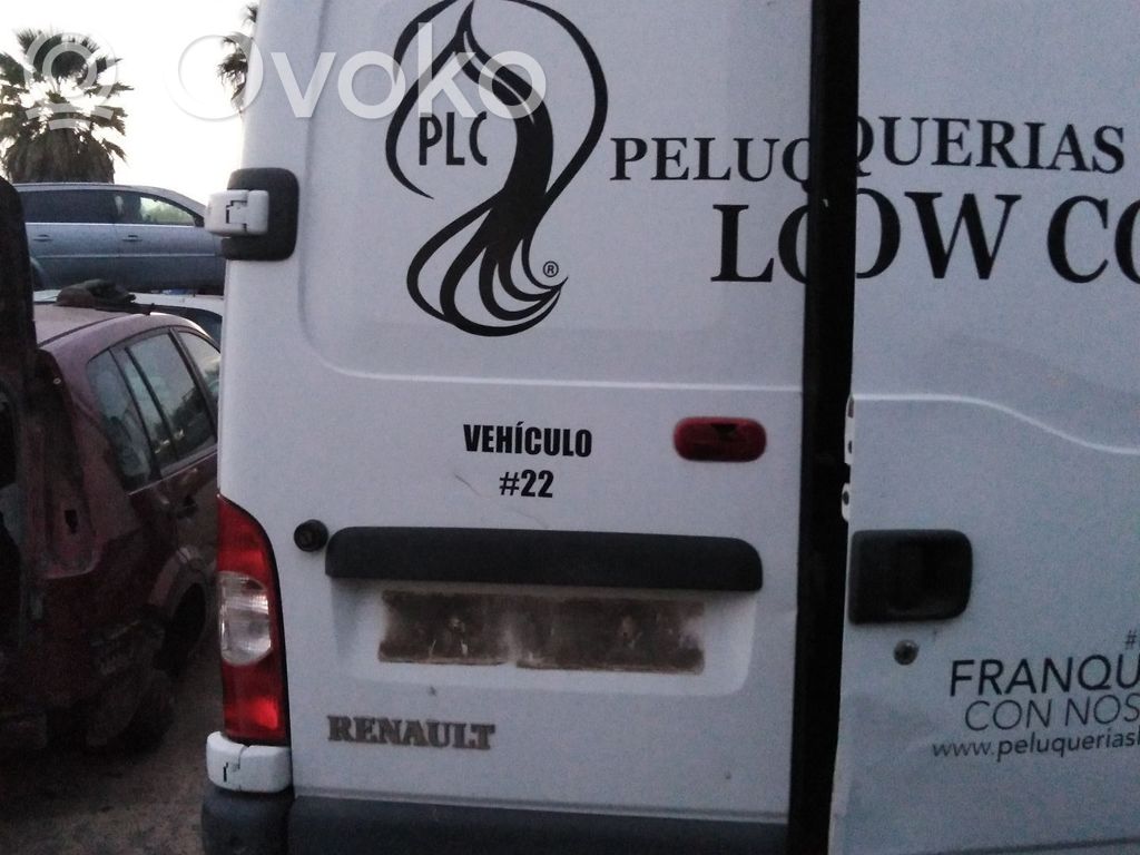Renault Master I Puerta de carga trasera/atrás 