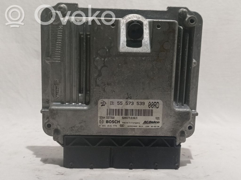 Opel Insignia A Engine control unit/module 