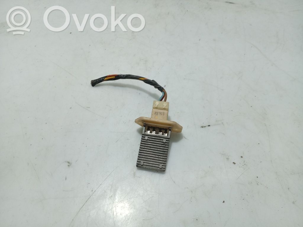 Chevrolet Aveo Heizungslüfter Regler Widerstand 