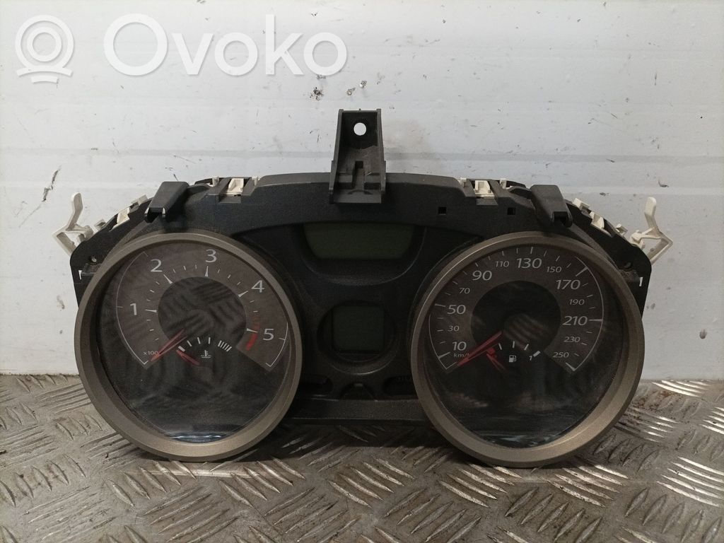 Renault Megane II Compteur de vitesse tableau de bord