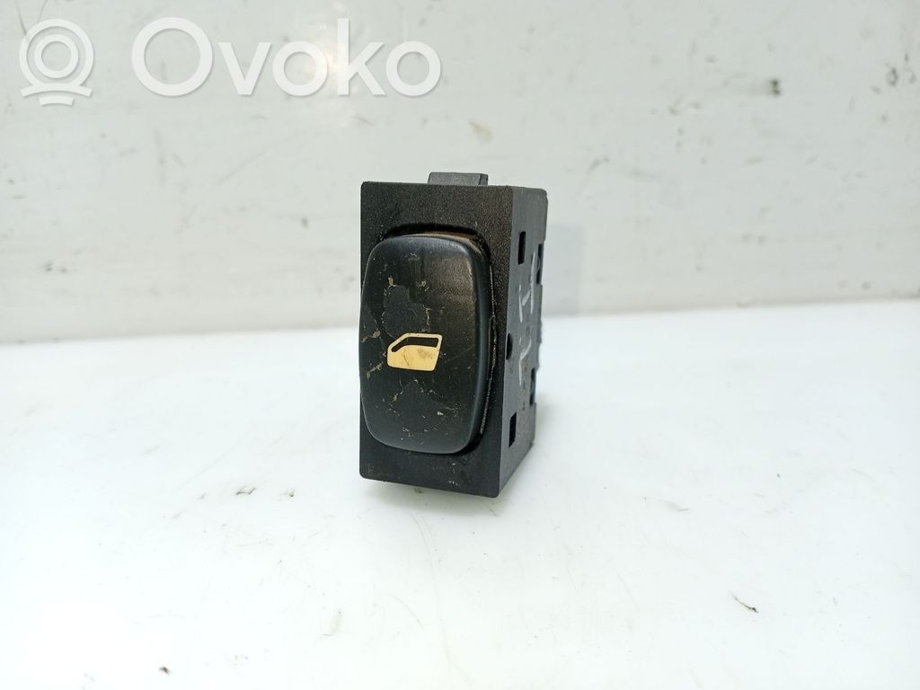 Peugeot 307 Electric window control switch 