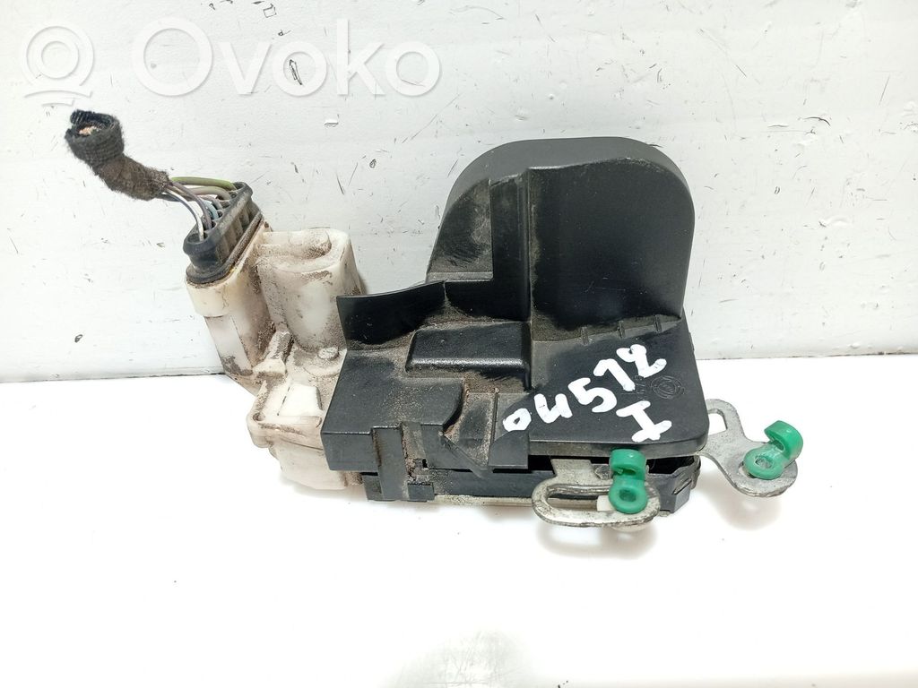 Alfa Romeo 147 Front door lock 