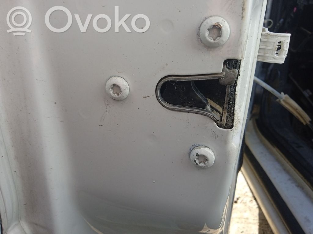 Opel Zafira B Serratura portiera anteriore 