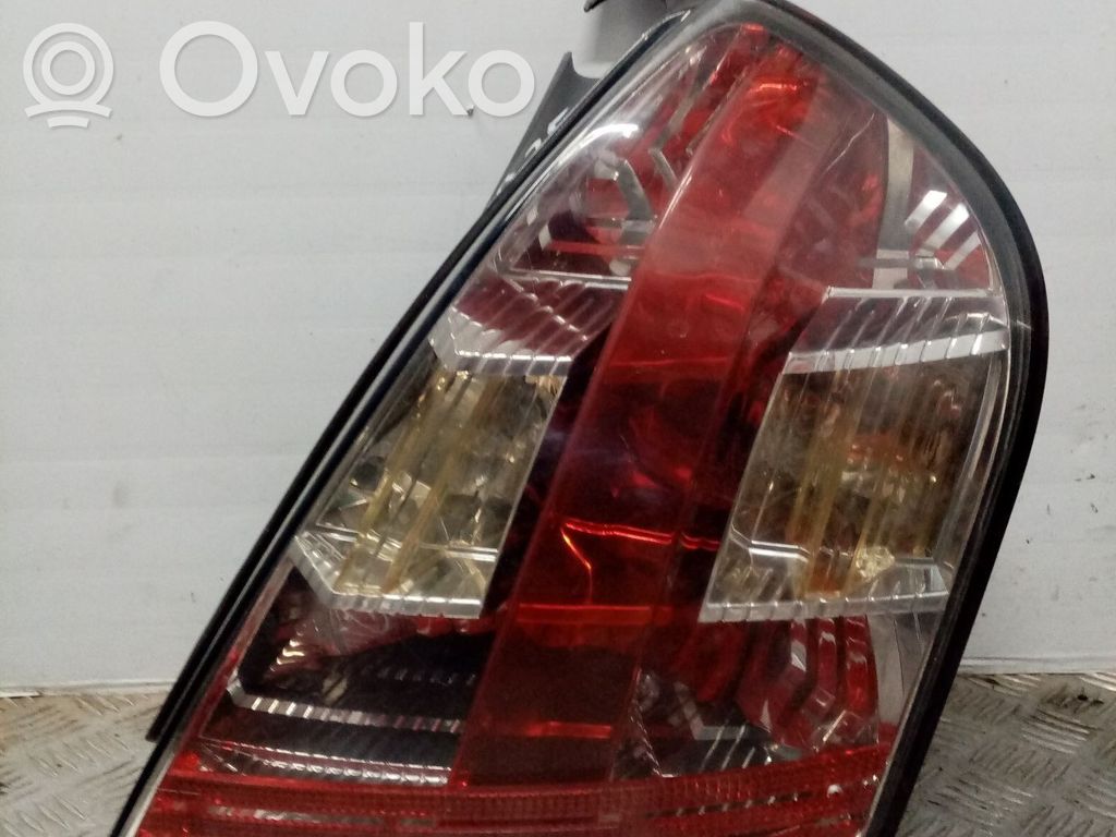Lampa tylna   468223705