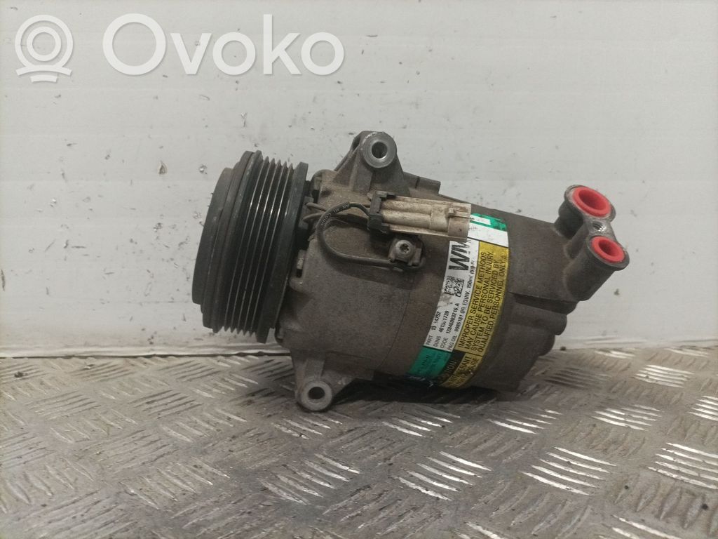 Kompresor / Sprężarka klimatyzacji A/C   1324752,9986181