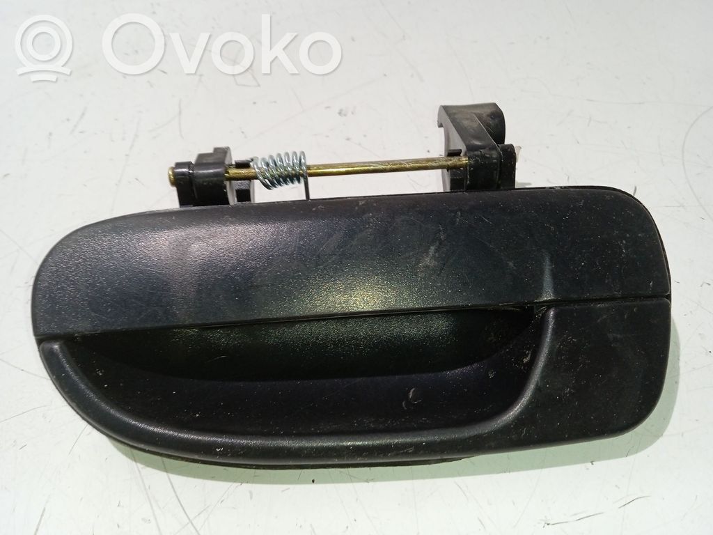 Manecilla externa puerta trasera   8365022000