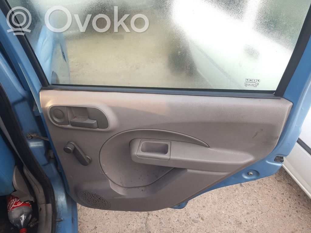 Fiat Panda II Boczki / Poszycie drzwi tylnych 