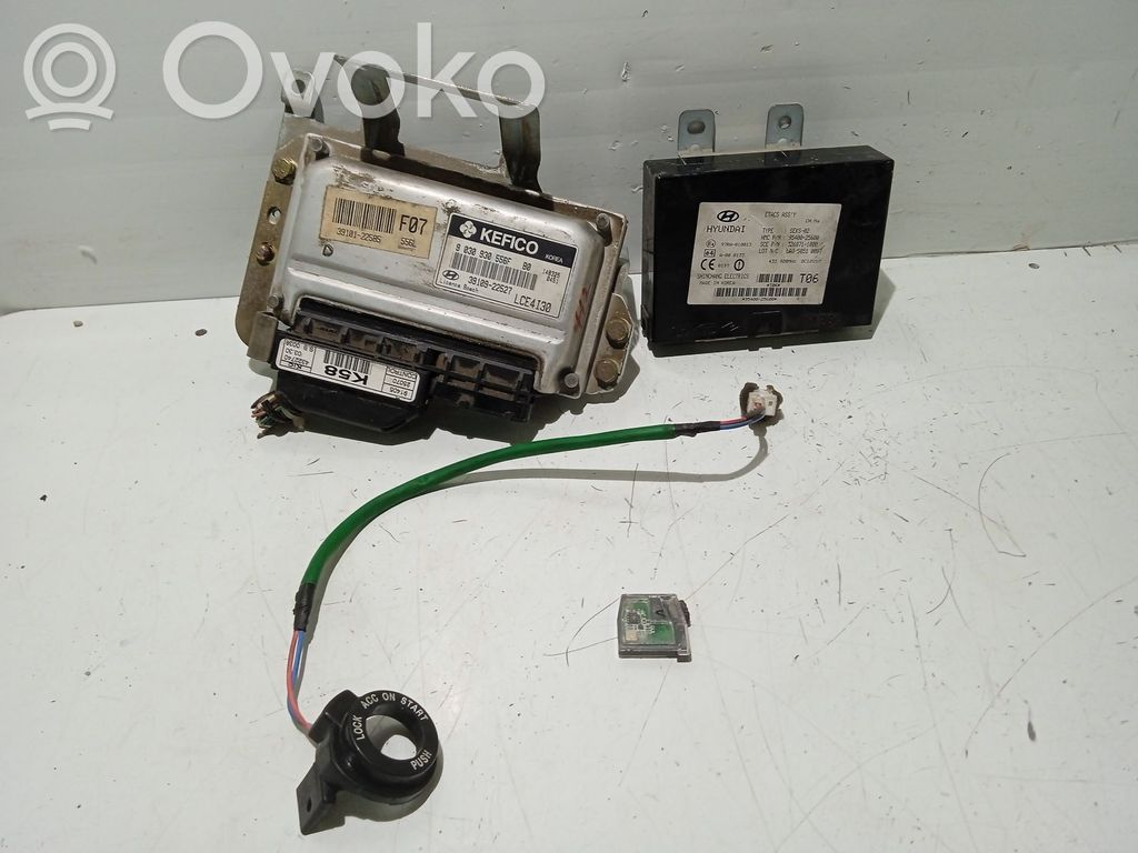 Hyundai Accent Engine control unit/module 