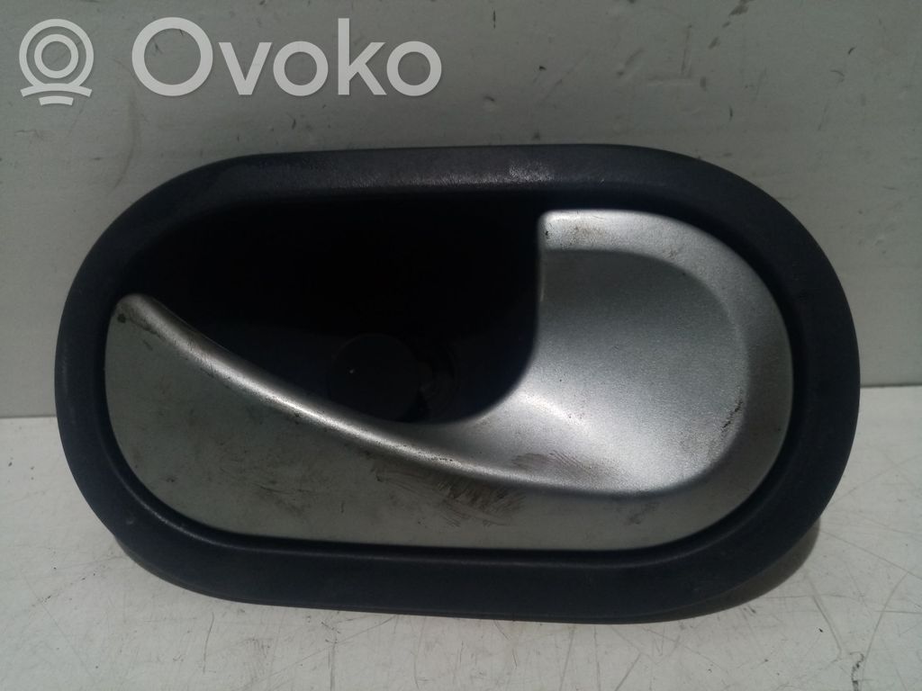 Renault Clio III Front door interior handle 
