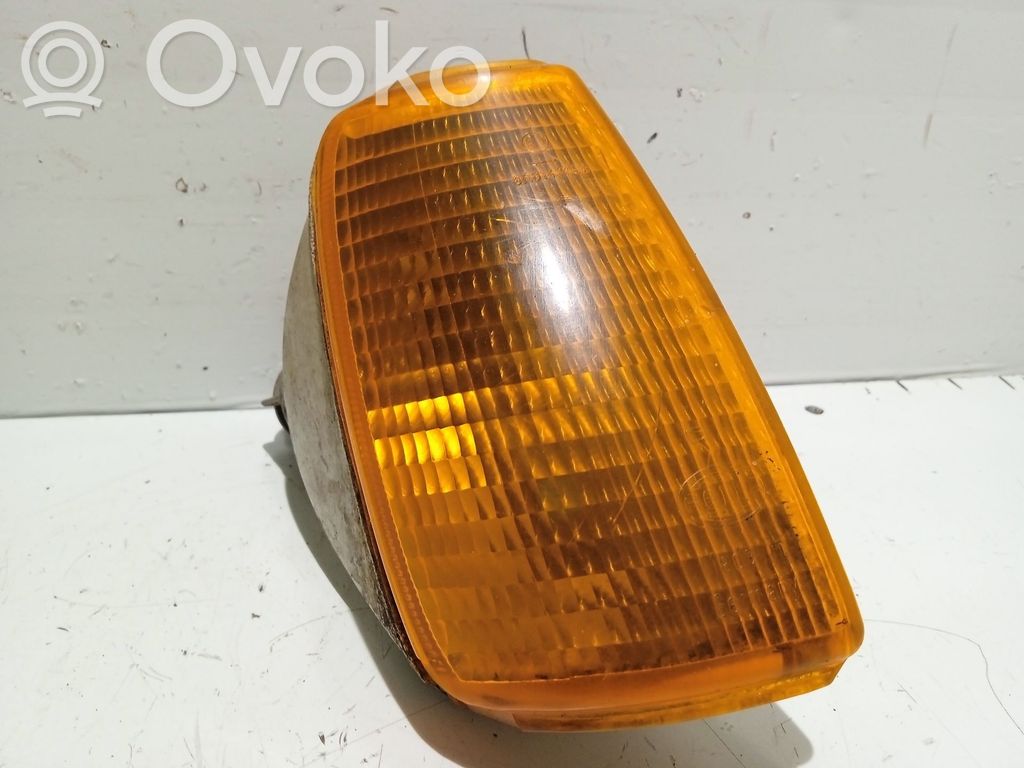 Volkswagen Polo Kierunkowskaz przedni 