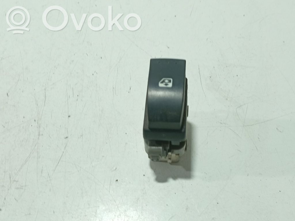 Renault Megane II Electric window control switch 