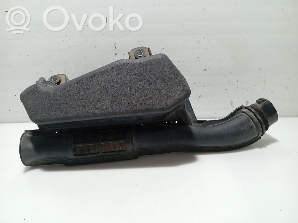 Toyota Auris E180 Luftfilterkasten 