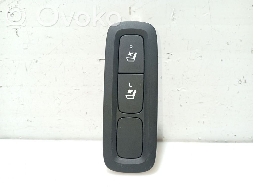 Inne przełączniki i przyciski   31394150,DR7TA,18W172