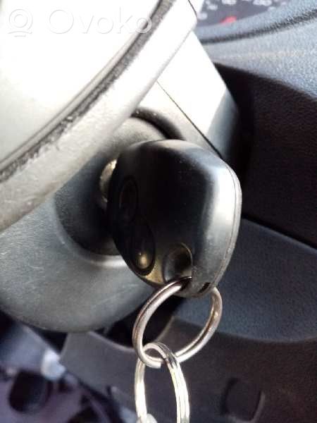 Renault Clio III Ignition lock 