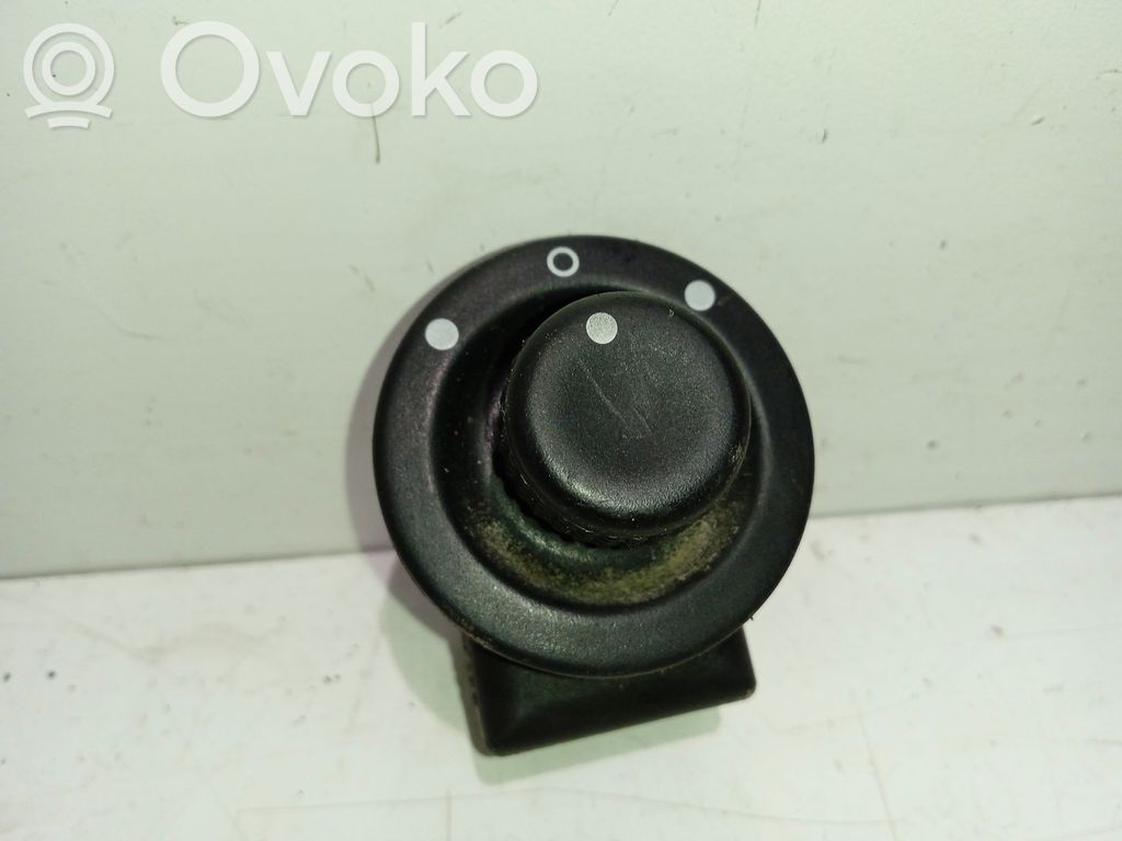 Renault Kangoo I Wing mirror switch 