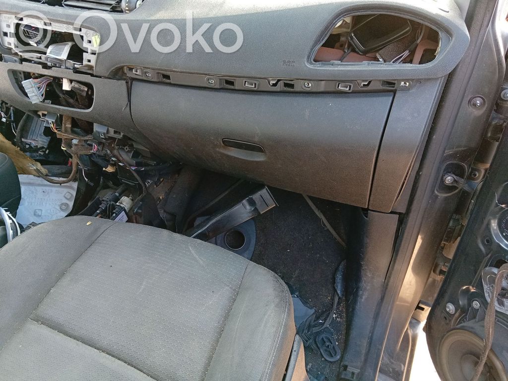 Renault Grand Modus Schowek deski rozdzielczej 