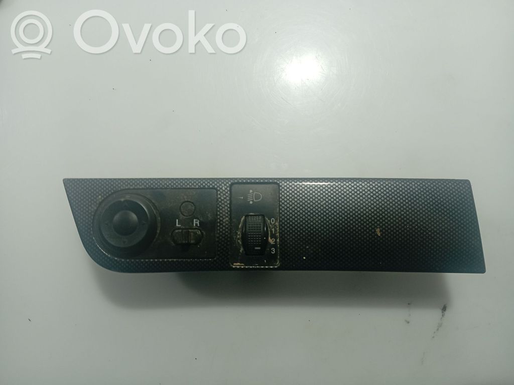 Chevrolet Aveo Wing mirror switch 