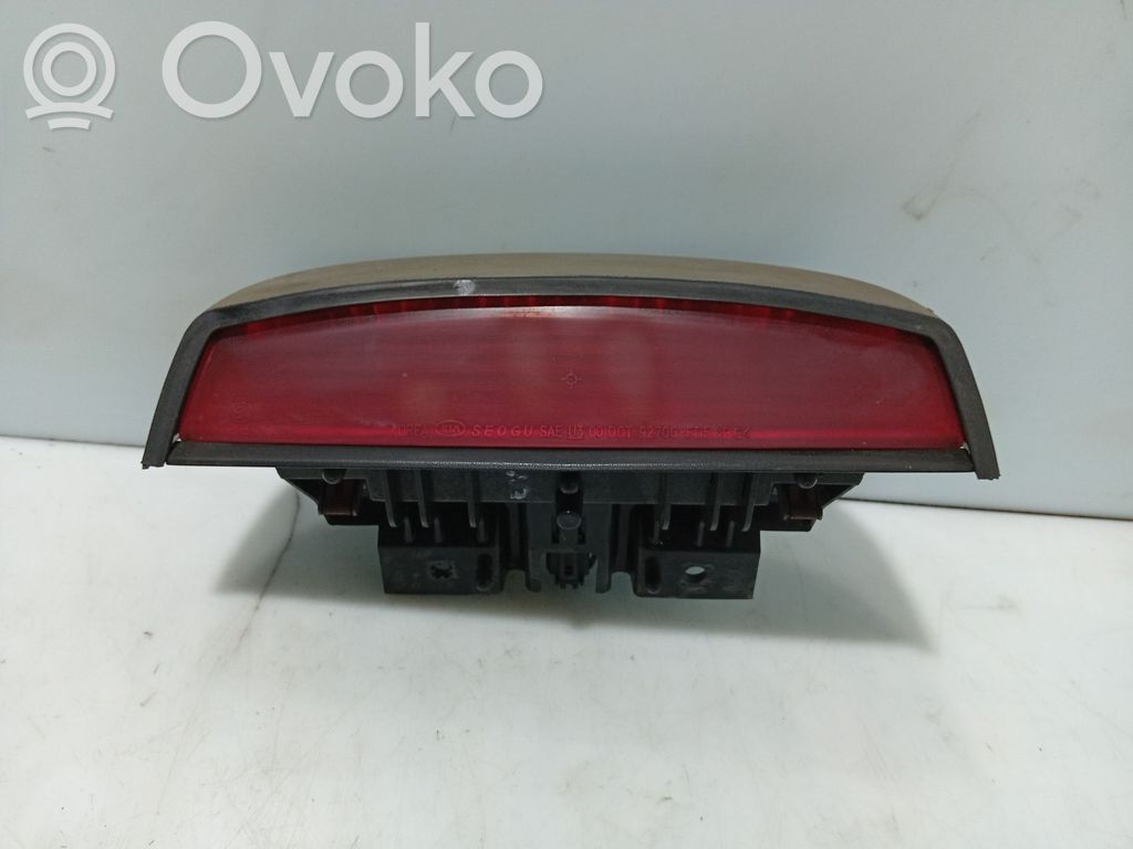 KIA Rio Kolmas/lisäjarruvalo 