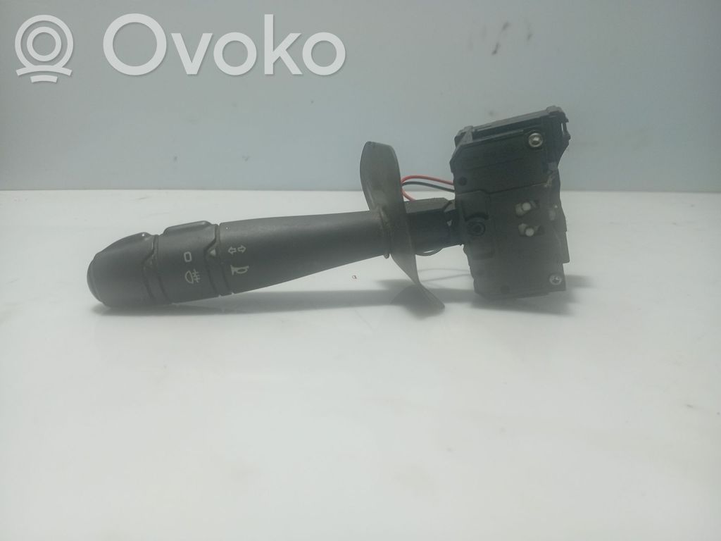 Interruptor de control del panel de luces   7701048956
