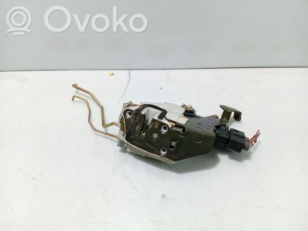Suzuki Ignis Etuoven lukko 
