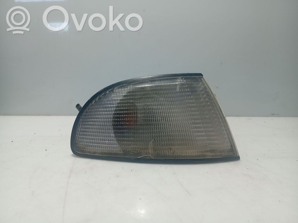 Audi A4 S4 B5 8D Frontblinker 