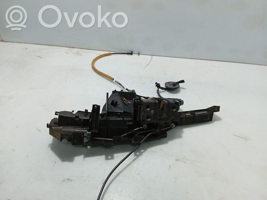 Ford Focus Front door lock 