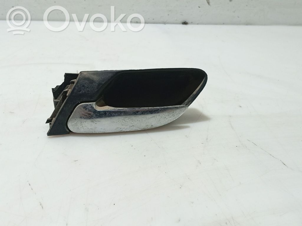 BMW 3 E36 Manecilla interna puerta trasera 