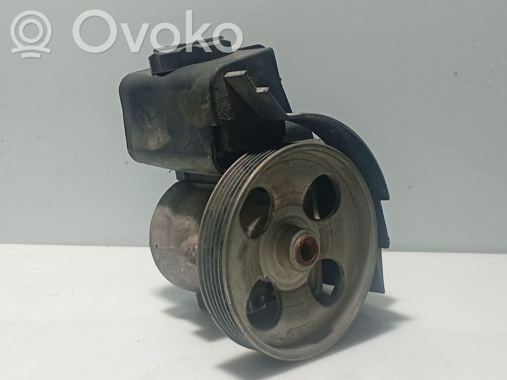 Peugeot 206 Ohjaustehostimen pumppu 