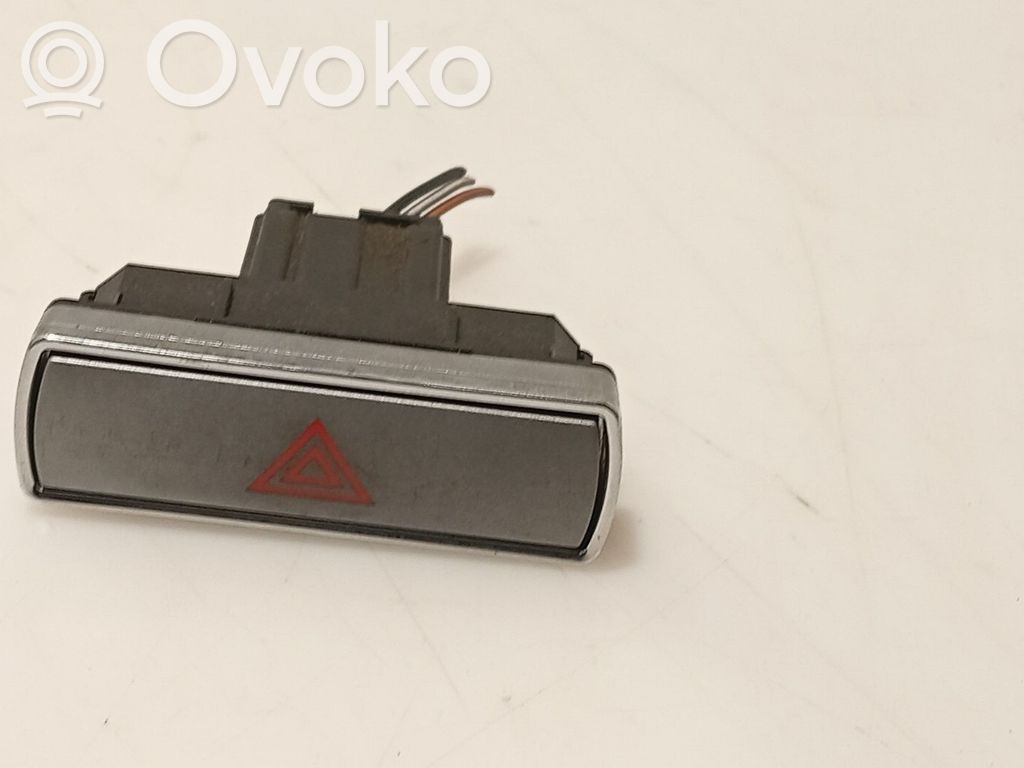 Ford Mondeo Mk III Przycisk świateł awaryjnych 