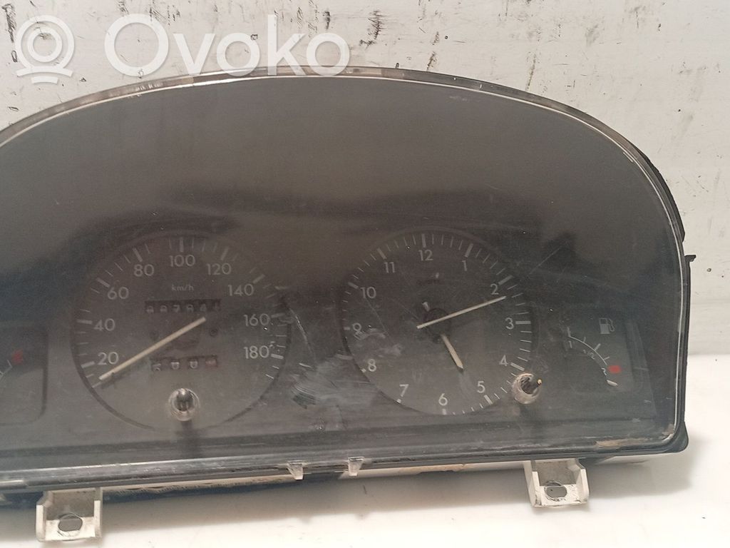 Citroen Berlingo Geschwindigkeitsmesser Cockpit 