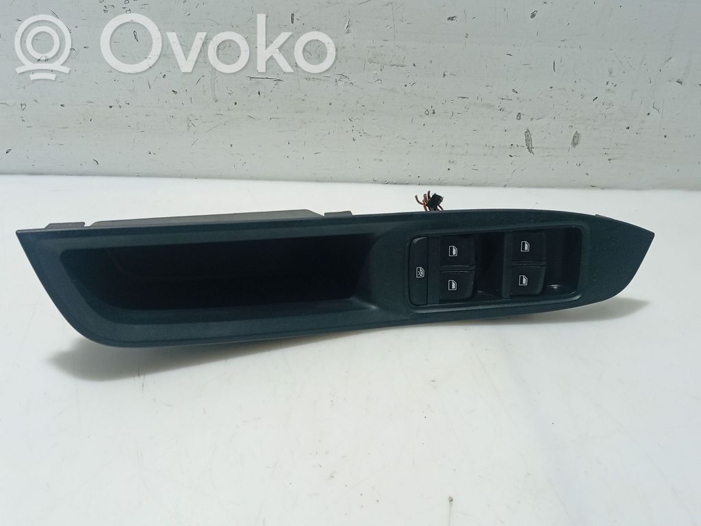 MG ZS Electric window control switch 