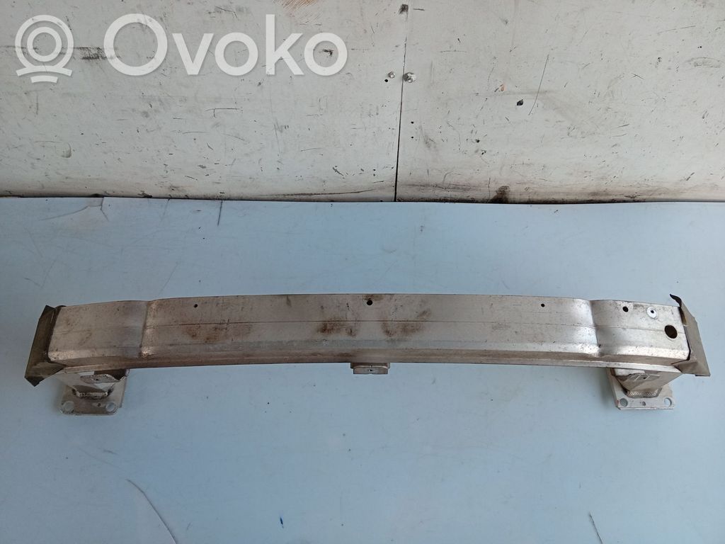 Citroen C4 Grand Picasso Etupuskurin kannake