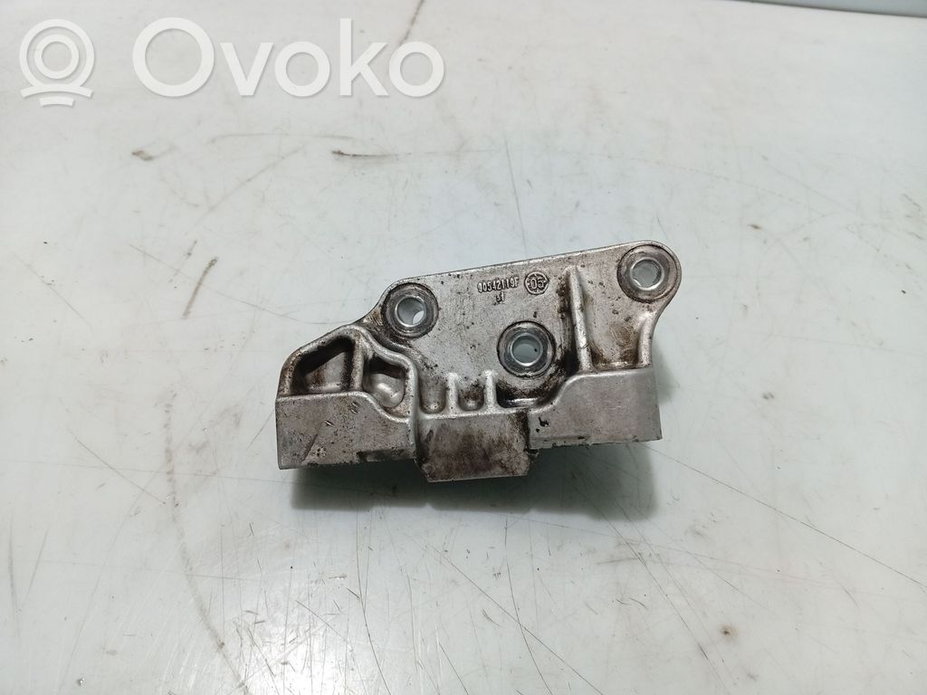 Engine mount bracket   90542119F