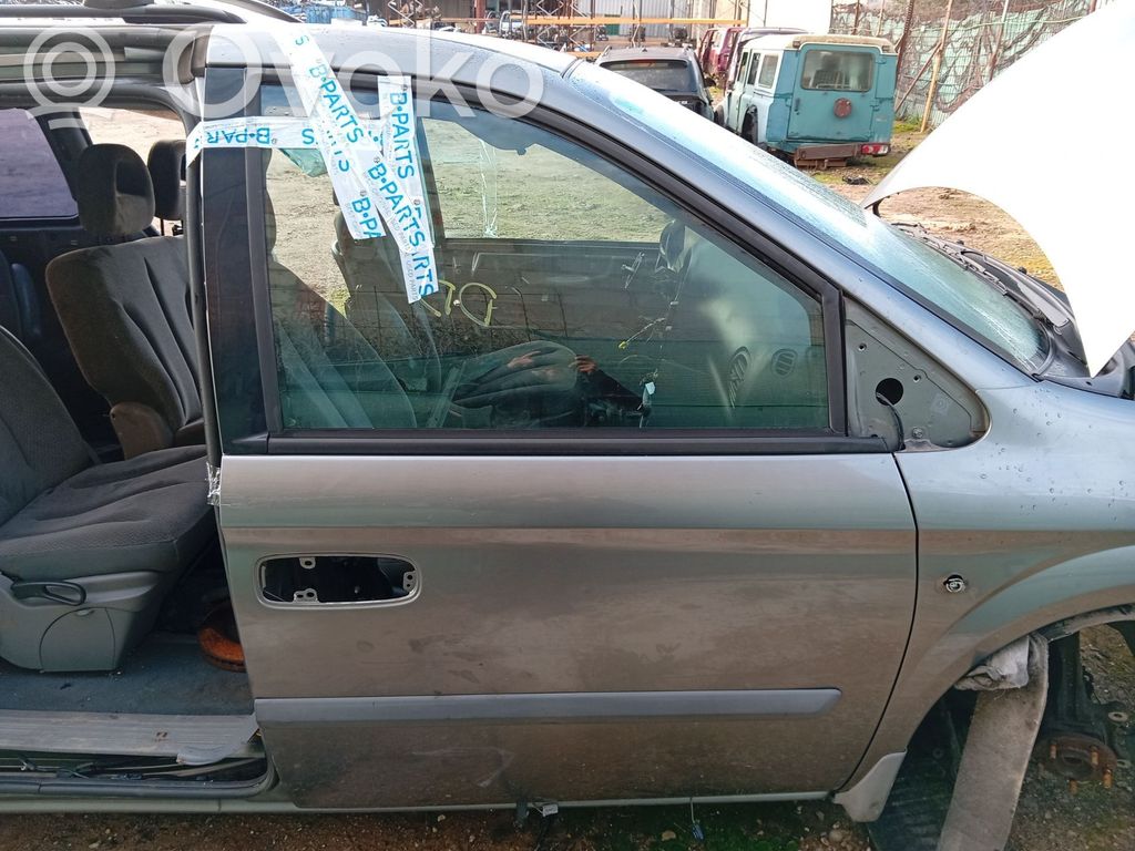 Chrysler Voyager Priekinės durys 