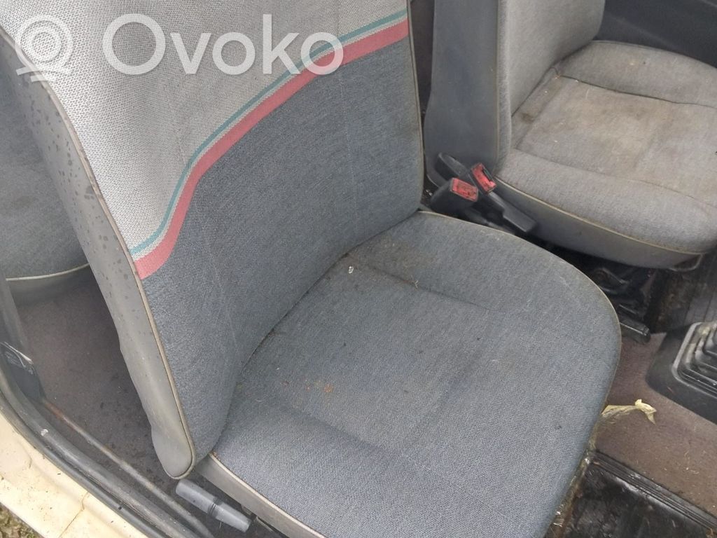 Asiento delantero del conductor