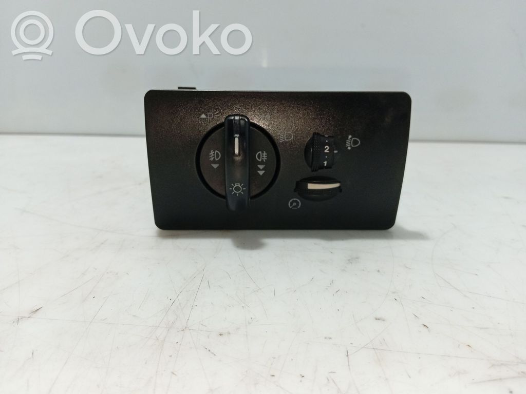 Przycisk / Pokrętło regulacji oświetlenia deski rozdzielczej   1S7T13A024AB,04052701,4986707