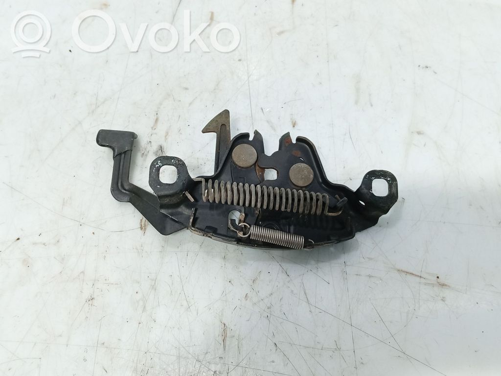 Nissan Terrano Tie down hook / loop 
