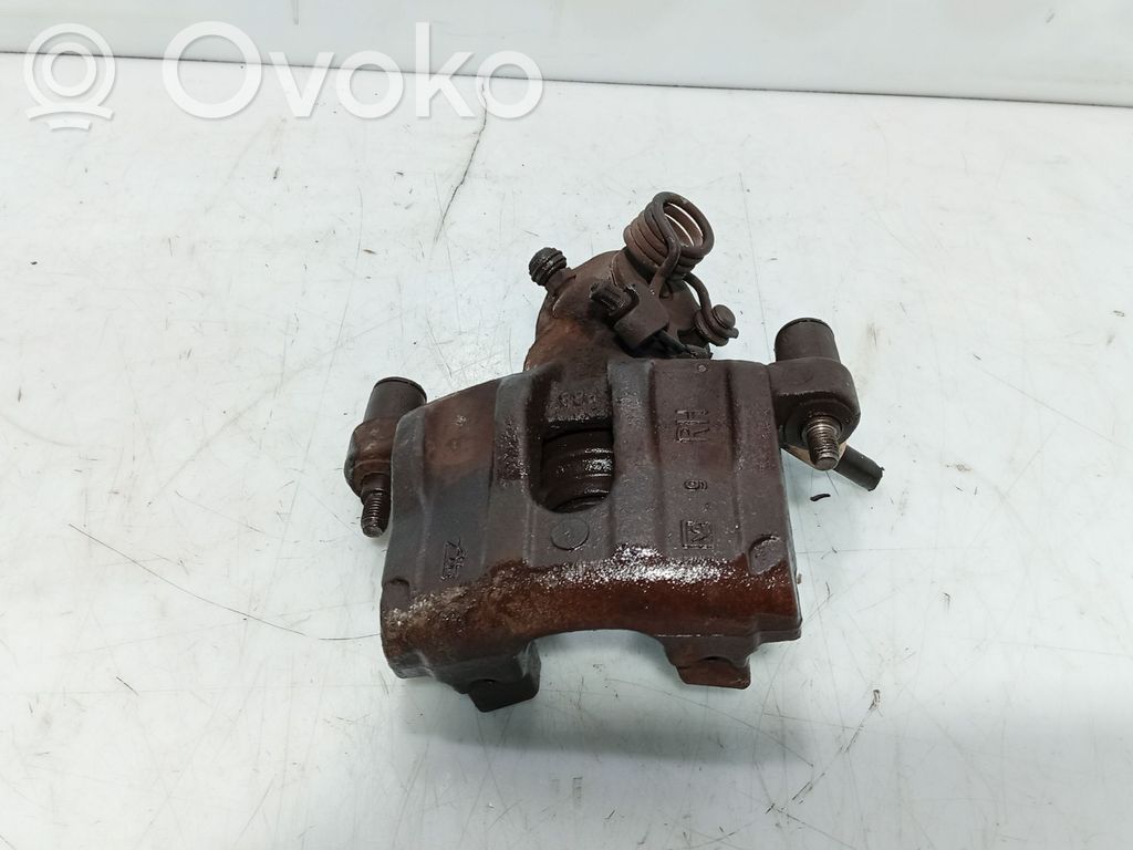 Ford Focus Скоба заднего суппорта 