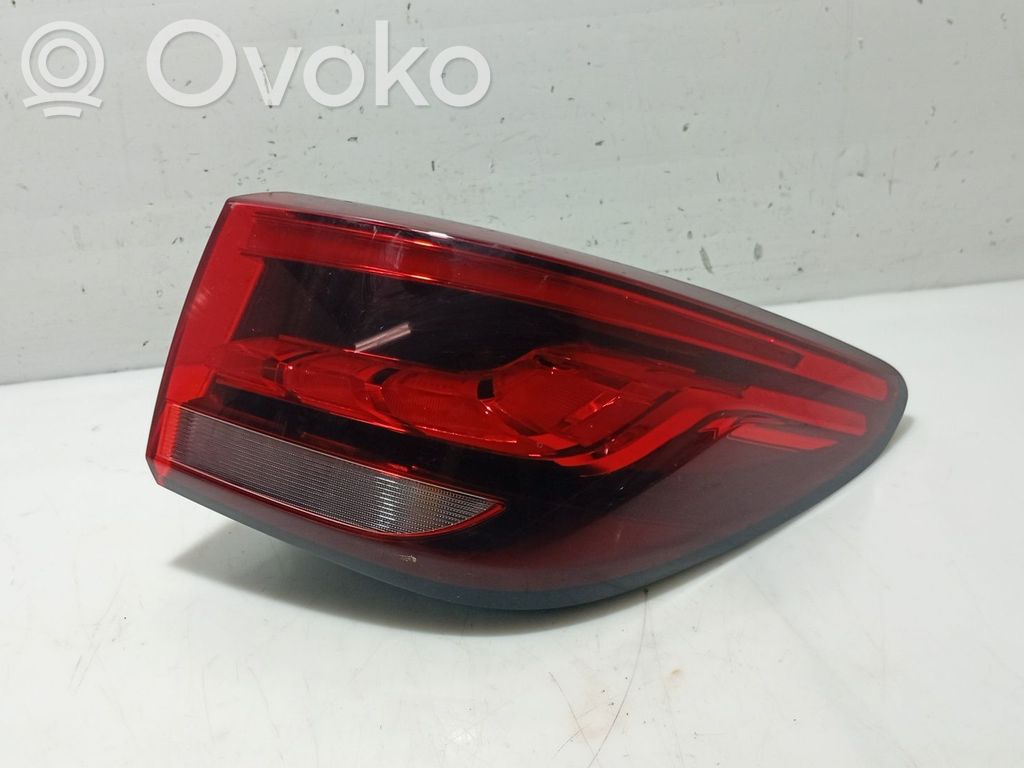 MG ZS Aizmugurējais lukturis virsbūvē 