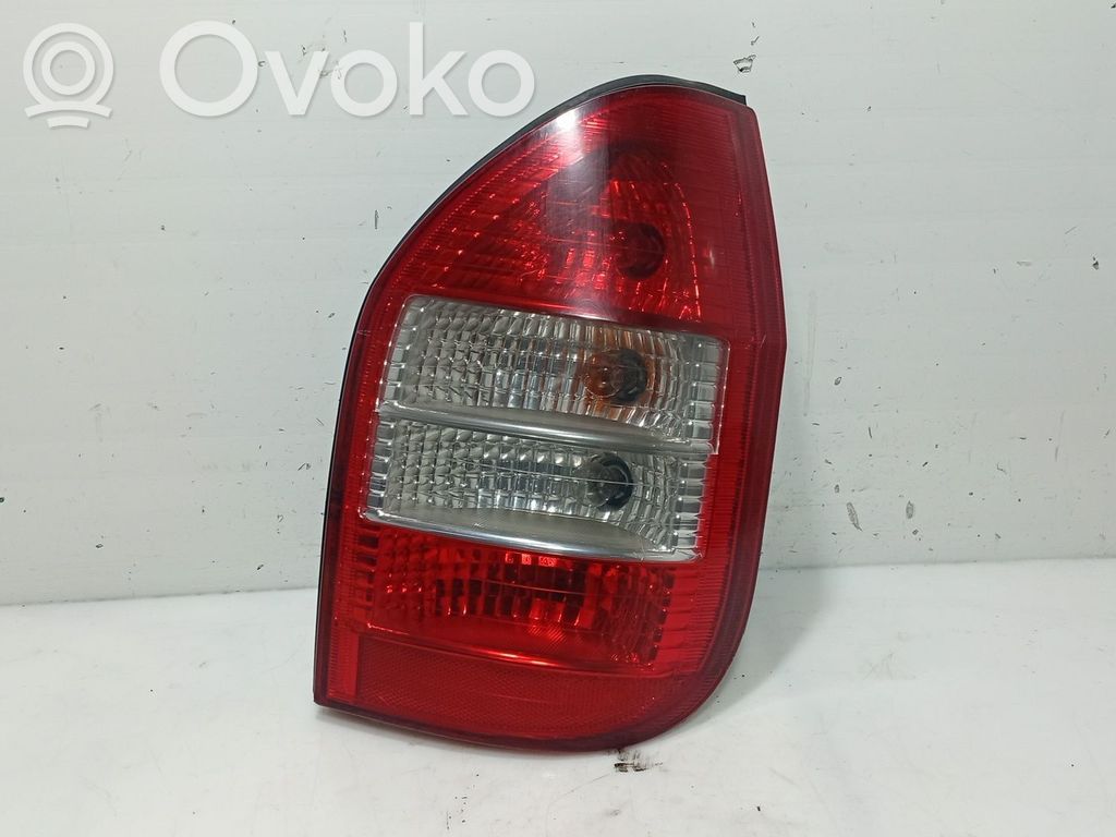 Opel Zafira A Lampă spate în caroserie 