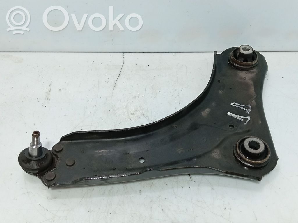 Renault Megane III Рычаг 