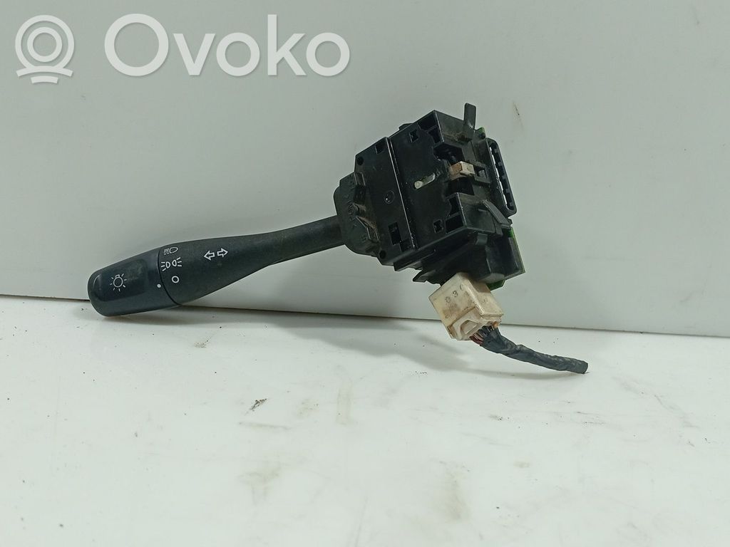 Manetka / Przełącznik kierunkowskazów   P1280B63